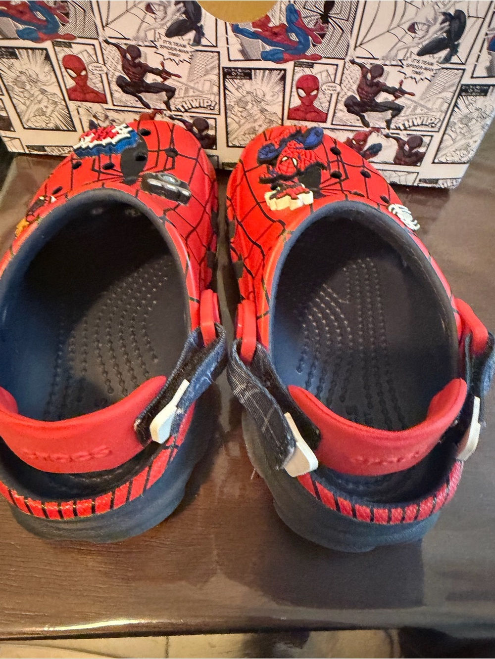 MARVEL Spider-Man Kids Crocs 1 - Picture 5 of 6